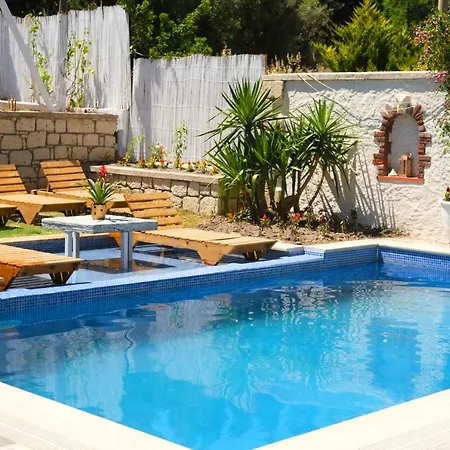 Naz Bed & Breakfast Alaçatı