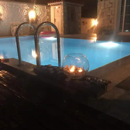 Naz فندق مبيت وإفطار