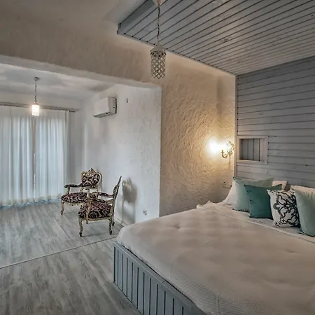 Naz Bed & Breakfast Alaçatı