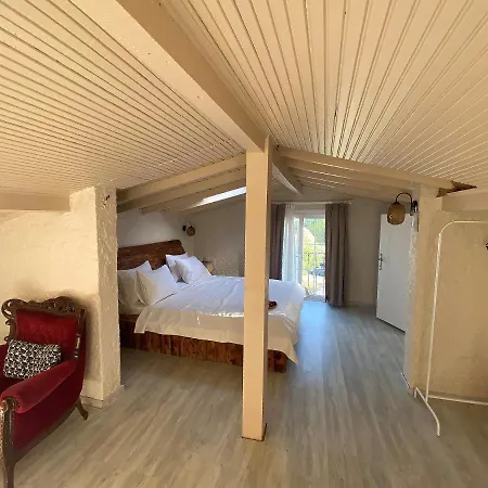 Bed & Breakfast Naz *