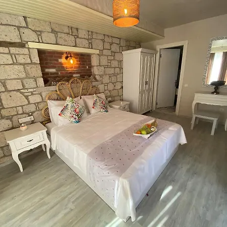 Bed & Breakfast Naz Alaçatı