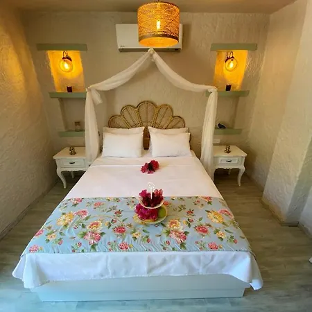 Naz Bed & Breakfast *