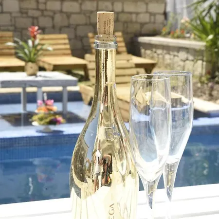 Naz Bed & Breakfast Alacati